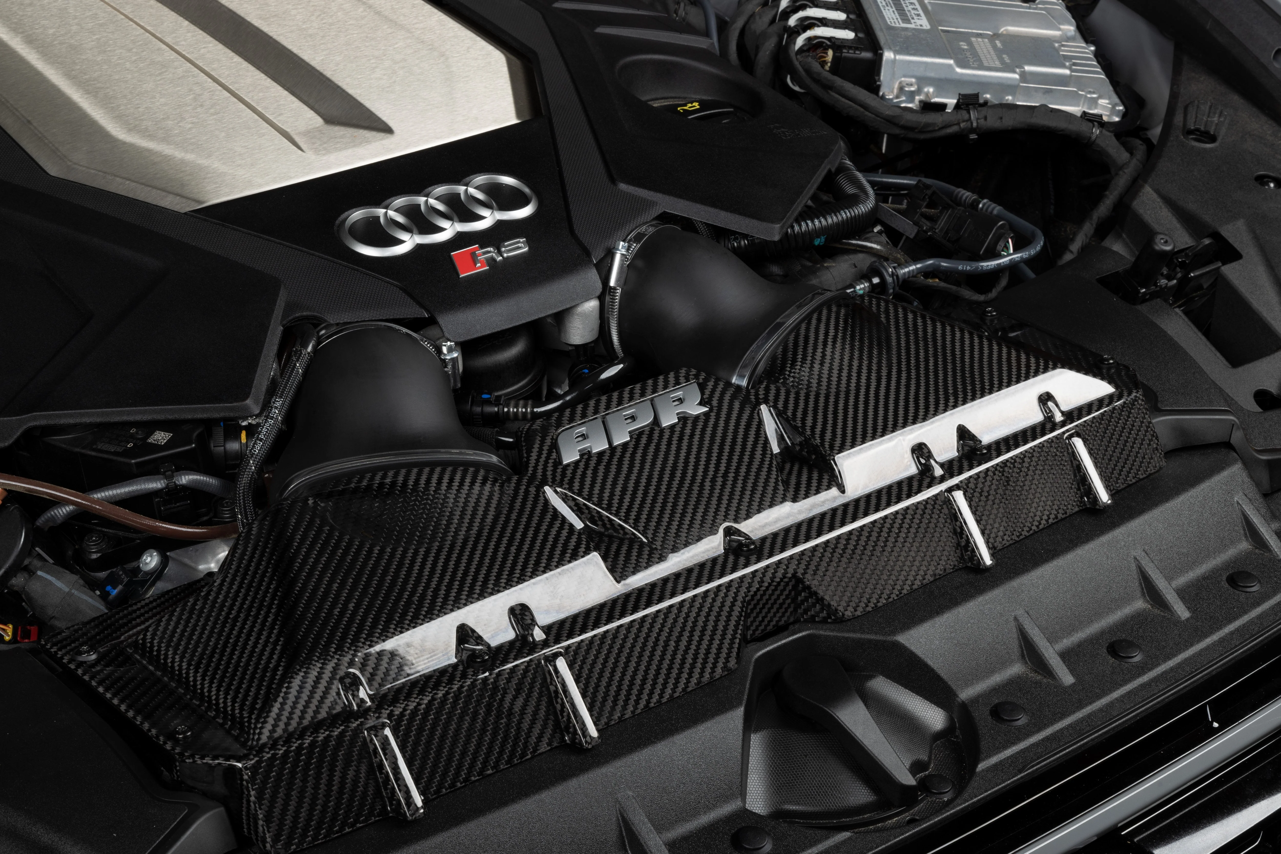 APR CARBON FIBER INTAKE - 4.0T RS6/RS7 (C8) - Image 32
