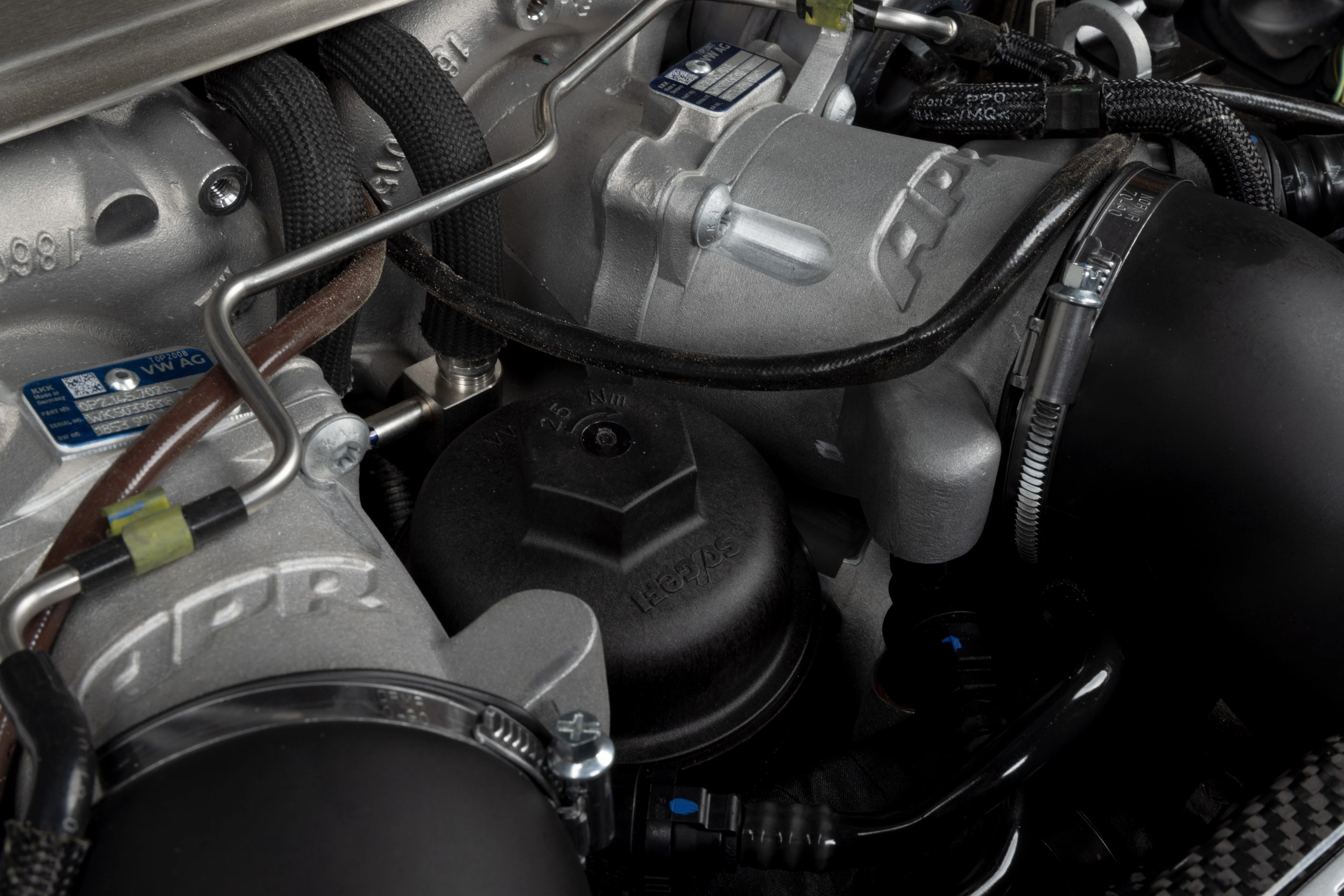 APR CARBON FIBER INTAKE - 4.0T RS6/RS7 (C8) - Image 37