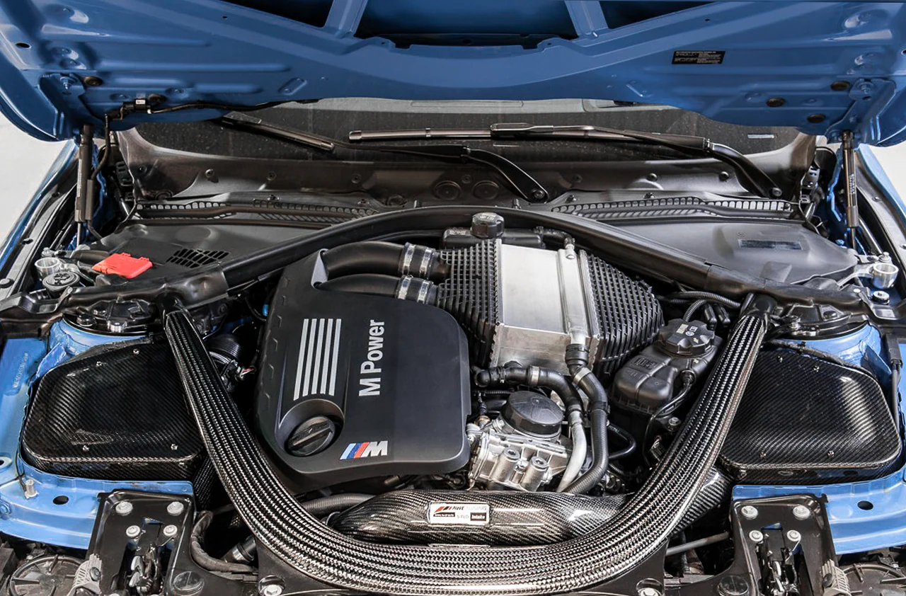 AWE S-FLO Carbon Intake for BMW F8X M3 / M4 - Image 4