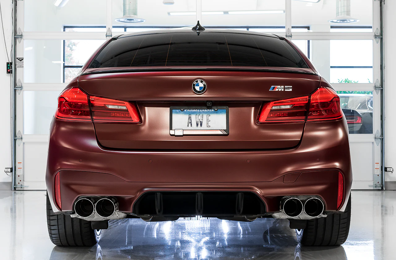 AWE SwitchPath™ Axleback Exhaust for BMW F90 M5 - Chrome Silver Tips - Image 2