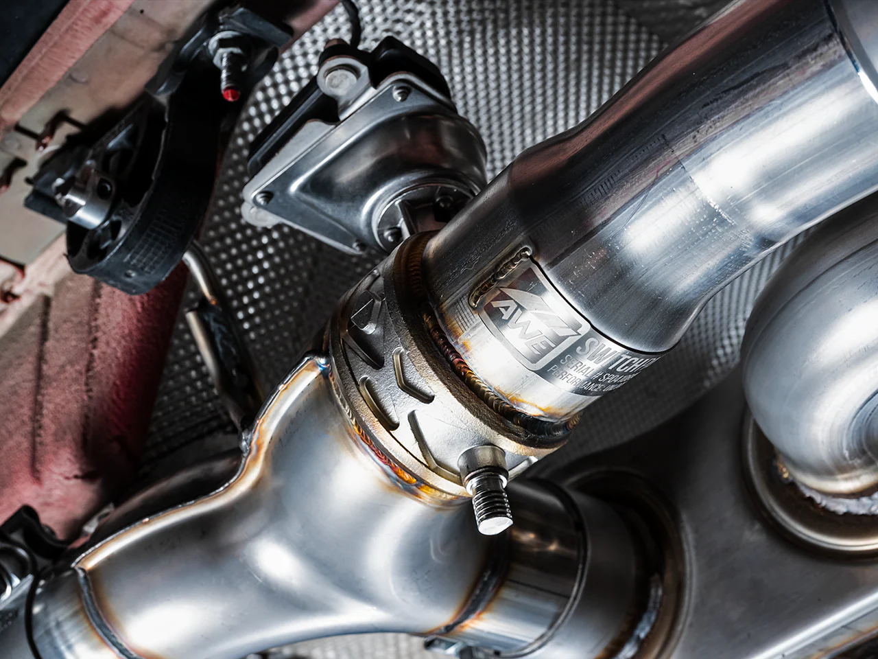 AWE SwitchPath™ Catback Exhaust for BMW F8X M3/M4 - Diamond Black Tips - Image 9