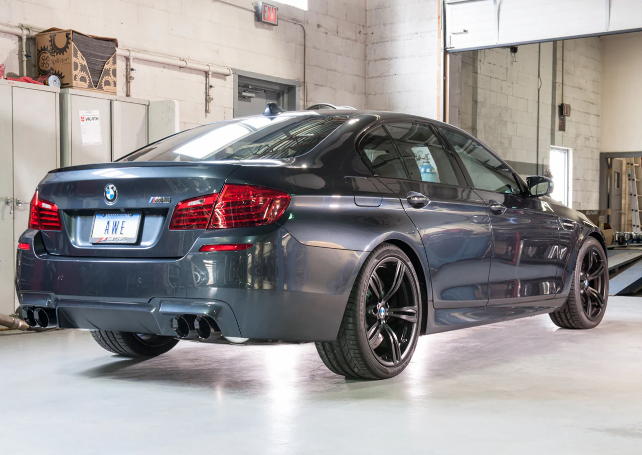 AWE Touring Edition Axle Back Exhaust for BMW F10 M5, Diamond Black Tips - Image 4