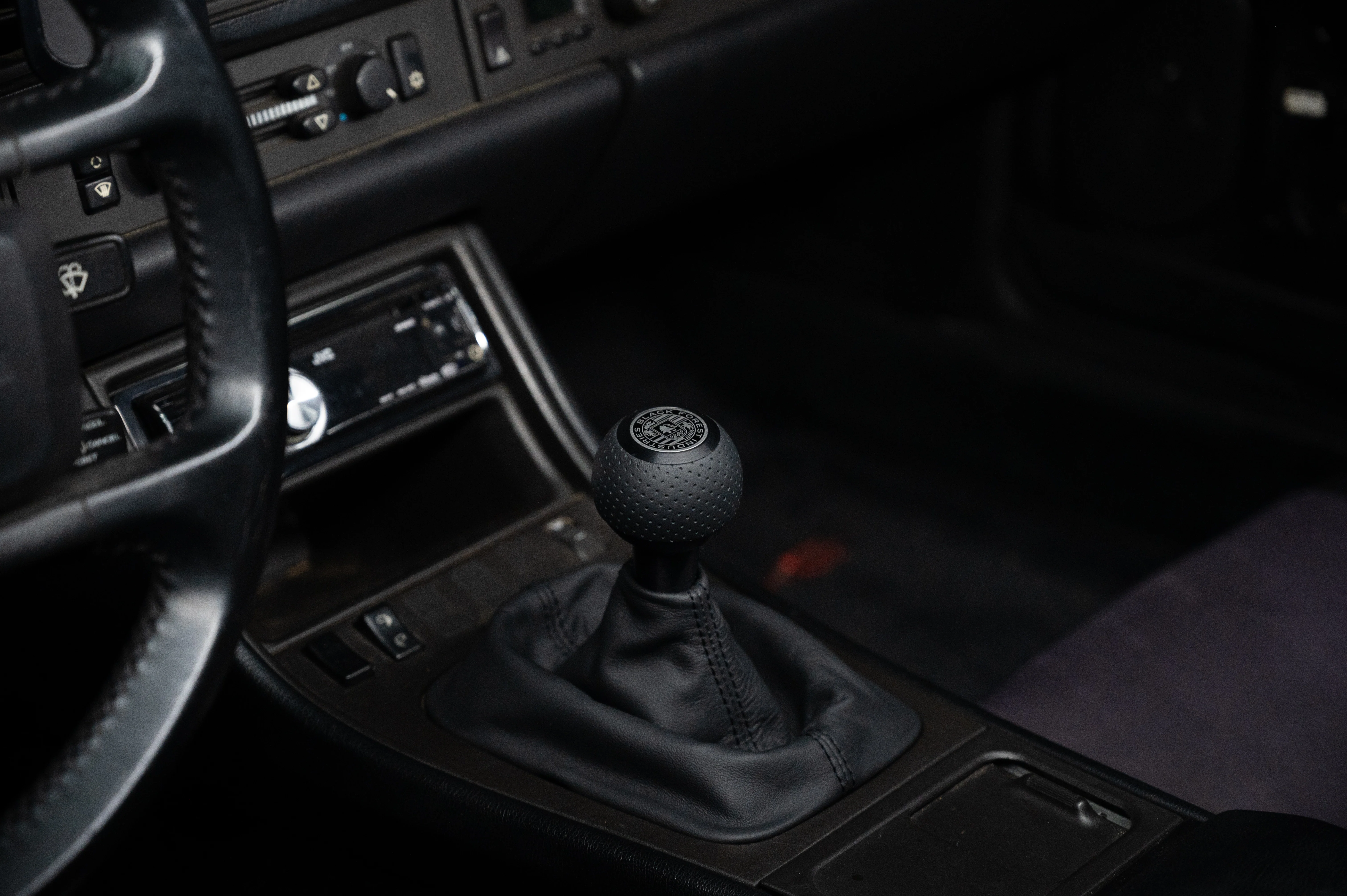 BFI 924/944/951 Manual Shift Boot (Alcantara) - Image 29