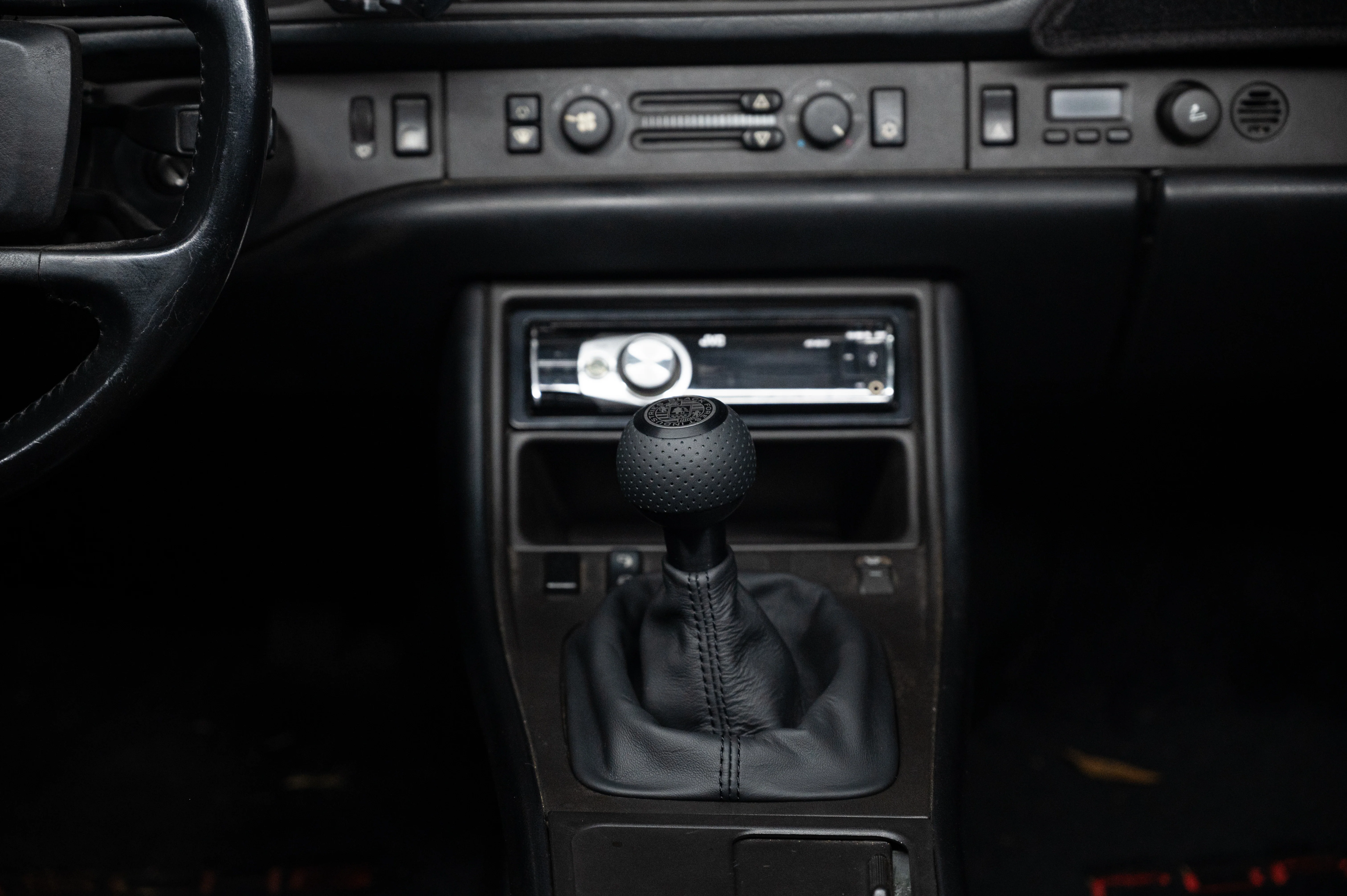 BFI 924/944/951 Manual Shift Boot (Alcantara) - Image 30