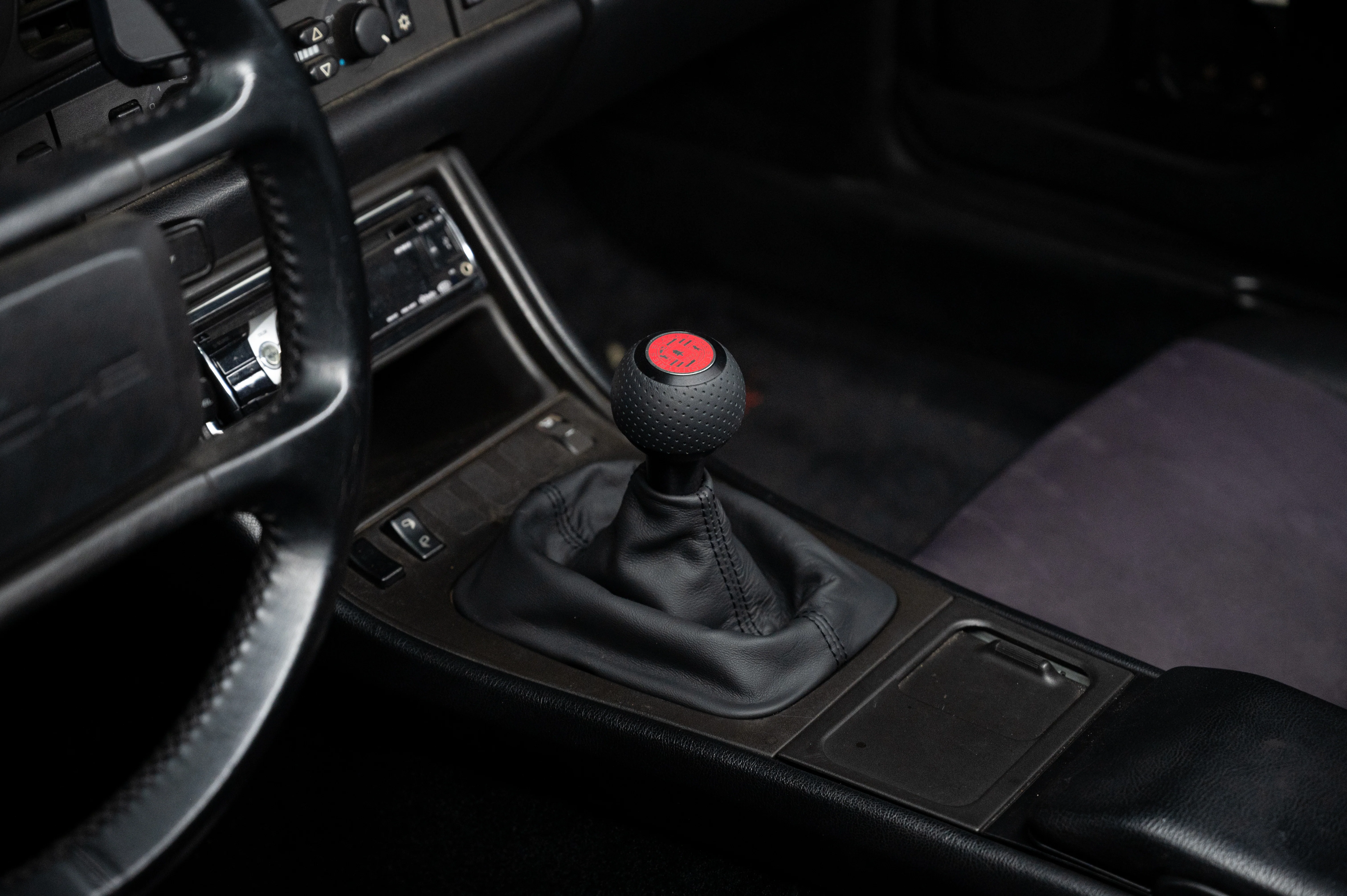 BFI 924/944/951 Manual Shift Boot (Alcantara) - Image 32