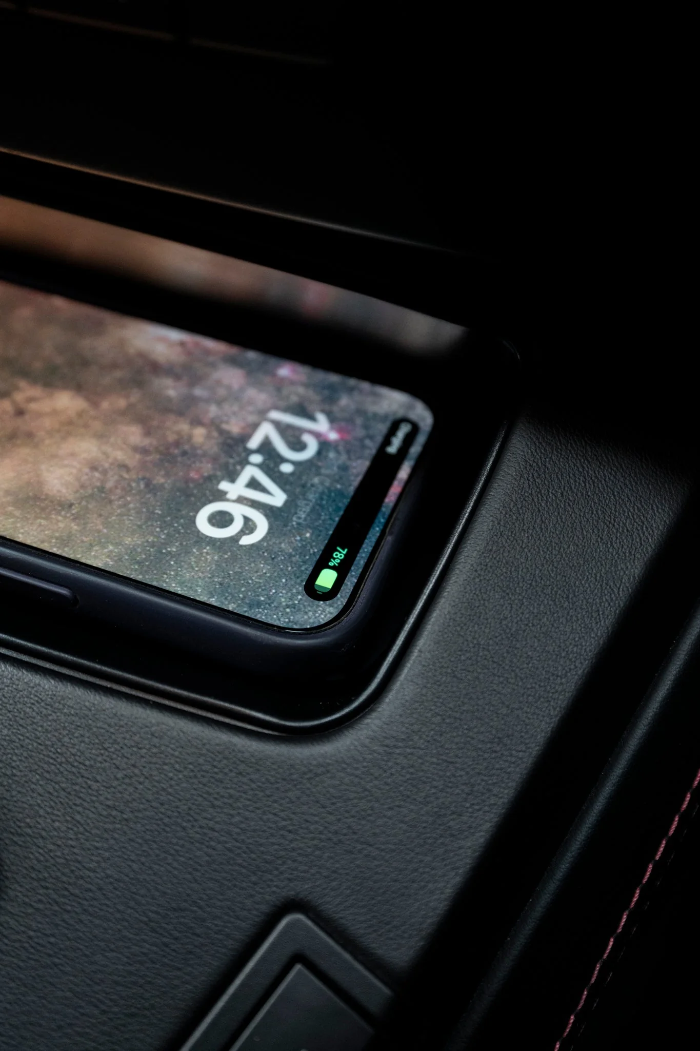 BMW E9X 3 SERIES Wireless Charger - Image 9