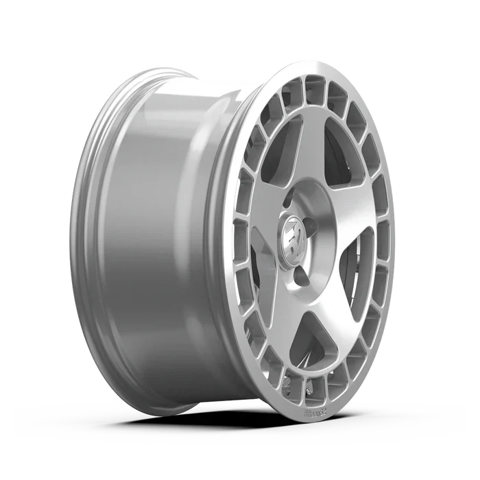 Fifteen52 TURBOMAC 17x7.5 5x112 ET40 SPEED SILVER (GLOSS SILVER) - Image 3