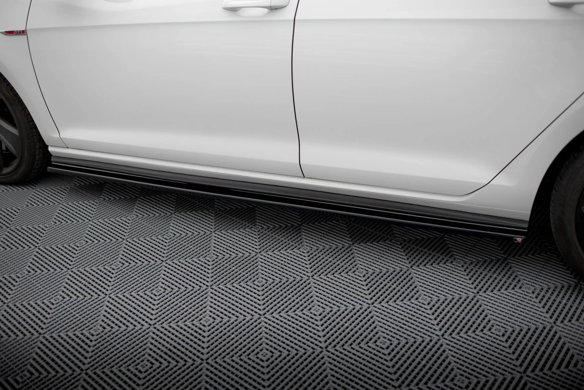Maxton Design MK7/7.5 GTI Side Skirt Diffusers - Image 3