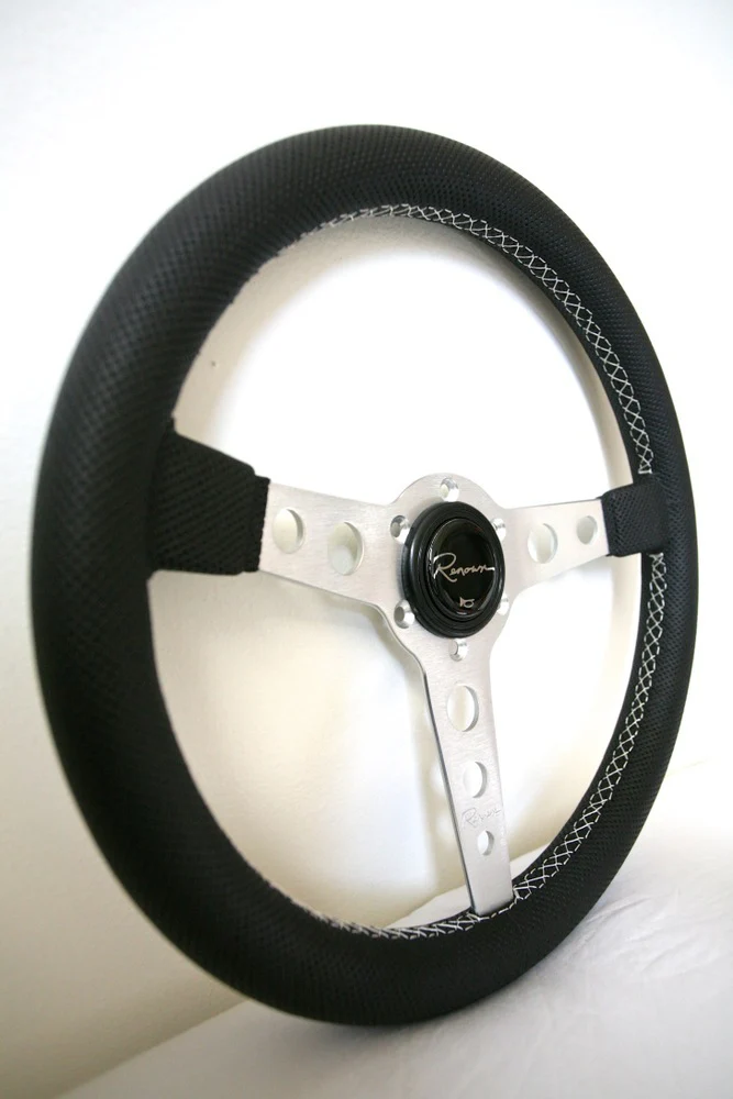 Renown Monaco Steering Wheel - Silver - Image 4