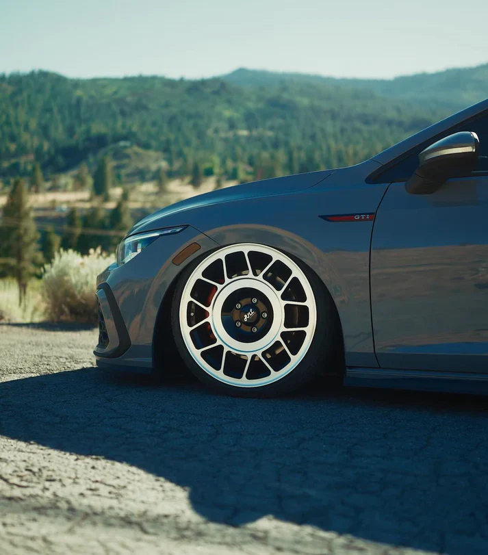 RML 19" Snowflake 19x8.5 et45 (66.6 Centerbore) - Image 3