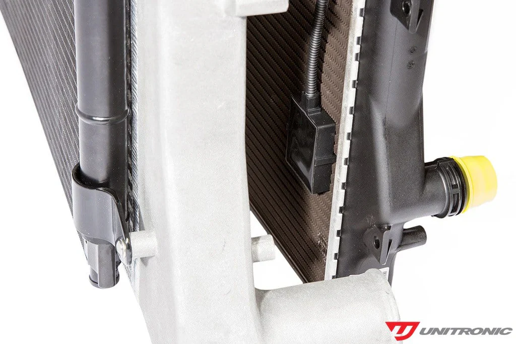 Unitronic Intercooler Kit for 2.0 TFSI - Image 4